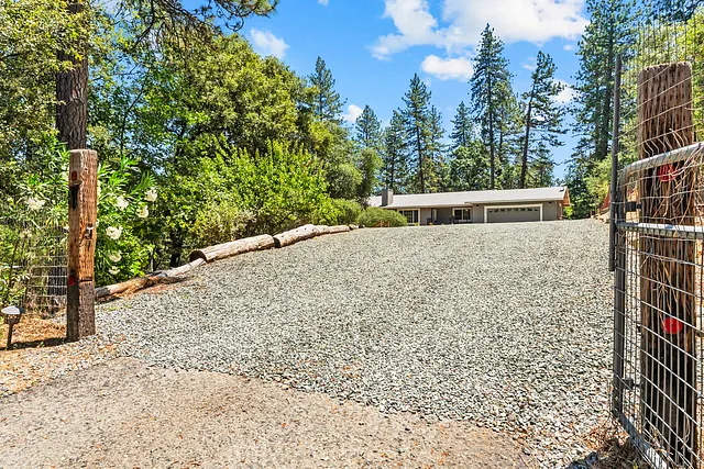 1471 Casper Ln, The Home, Outside