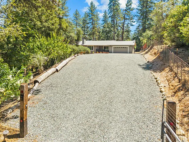 1471 Casper Ln, The Home, Outside