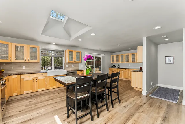 1471 Casper Ln, Chef’s Kitchen