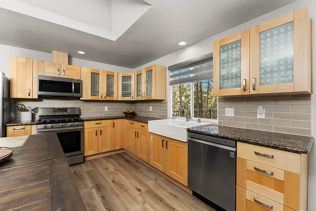 1471 Casper Ln, Chef’s Kitchen