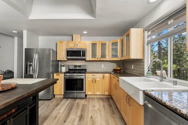 1471 Casper Ln, Chef’s Kitchen
