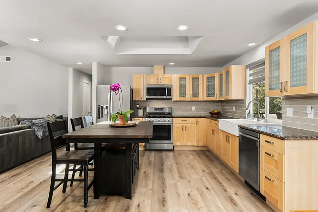 1471 Casper Ln, Chef’s Kitchen