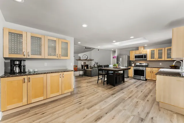 1471 Casper Ln, Chef’s Kitchen