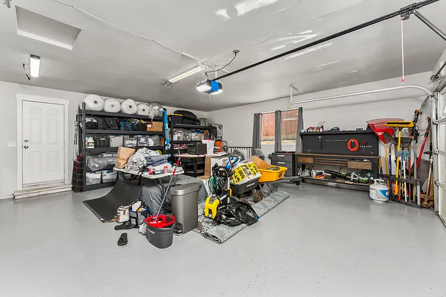 1471 Casper Ln, Garage & Utility