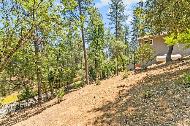 1471 Casper Ln, The One-Acre Grounds